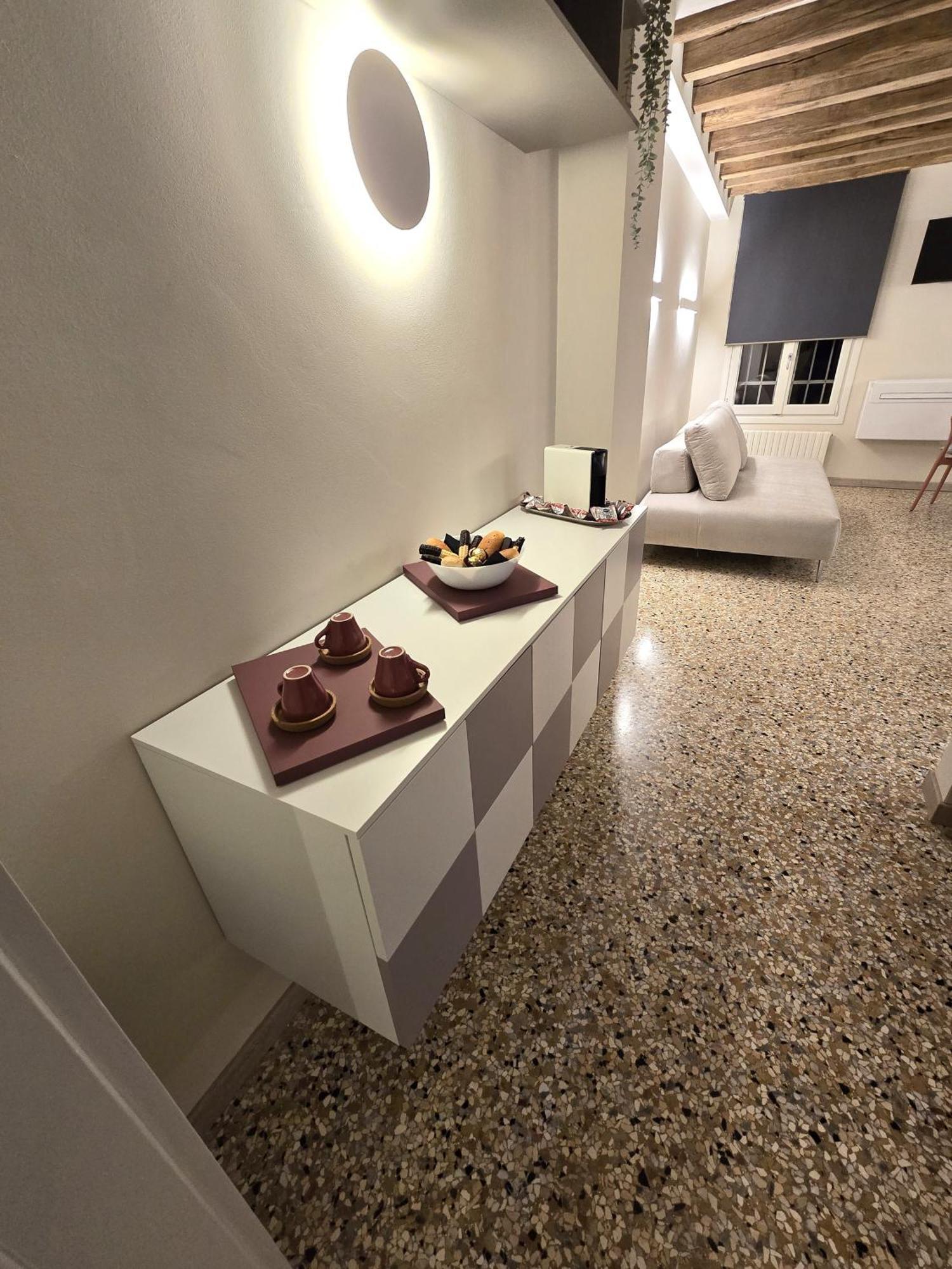 Cozy Studio With Canal View Veneza Exterior foto