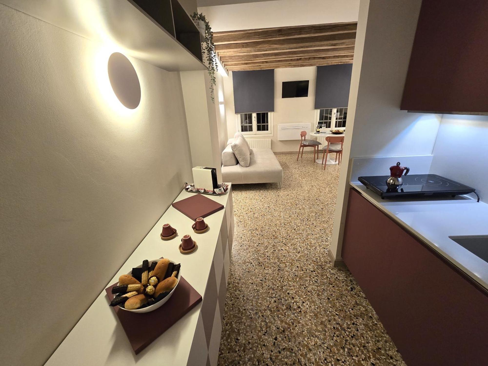 Cozy Studio With Canal View Veneza Exterior foto