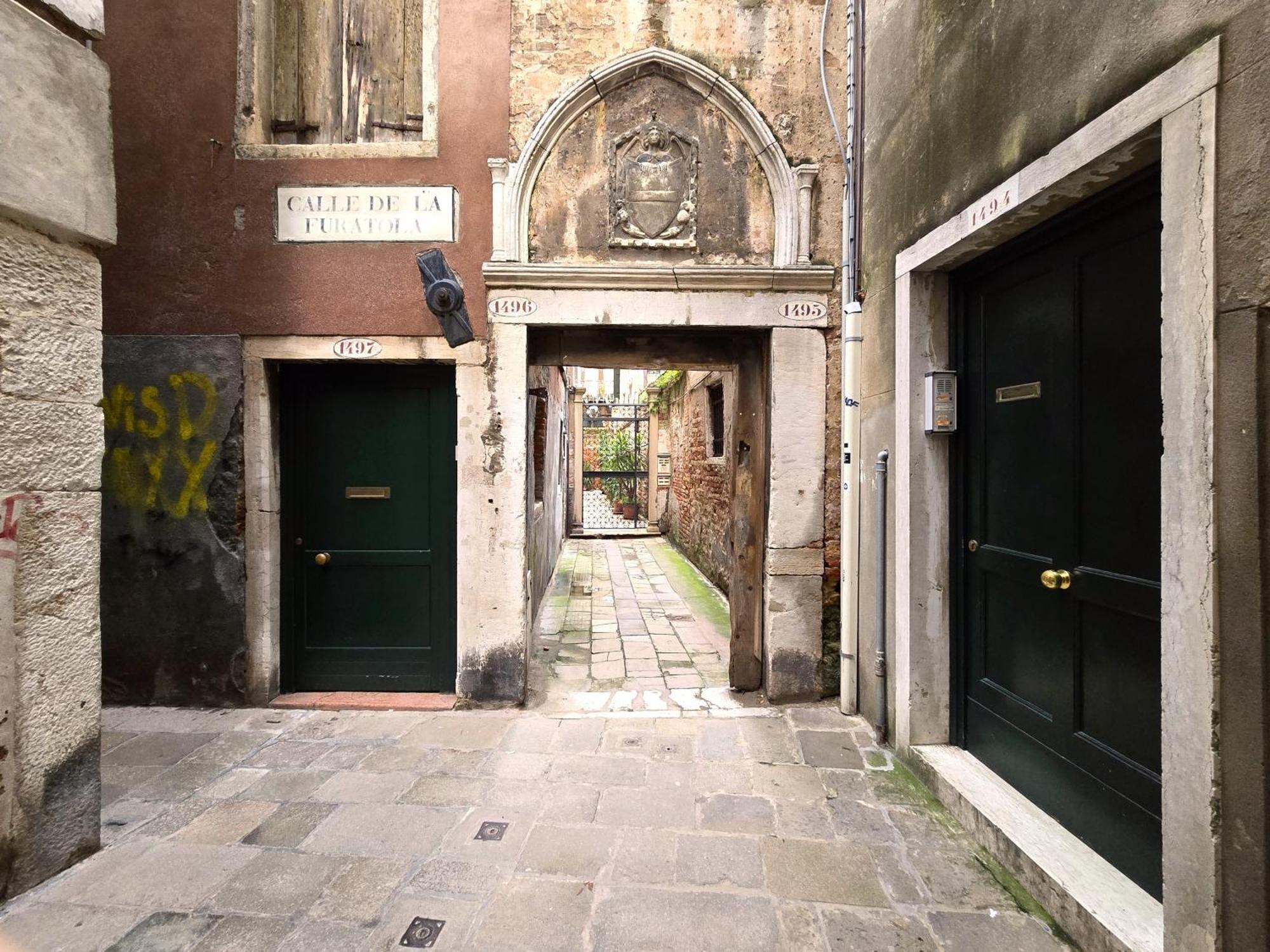 Cozy Studio With Canal View Veneza Exterior foto