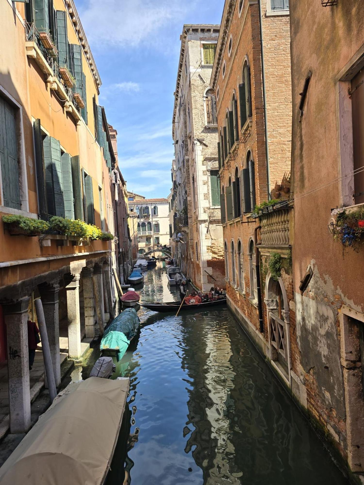 Cozy Studio With Canal View Veneza Exterior foto